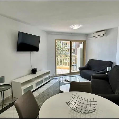 דירה Dona Sofia Frente Al Mar פואנגירולה