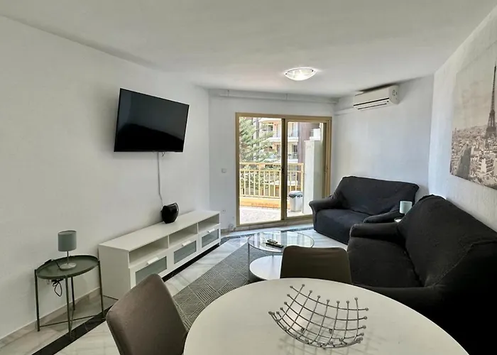 דירה Dona Sofia Frente Al Mar פואנגירולה