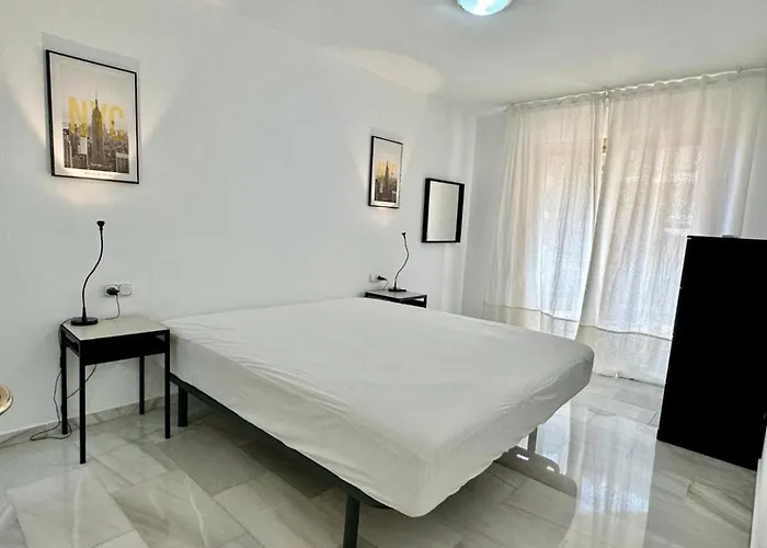 Dona Sofia Frente Al Mar פואנגירולה